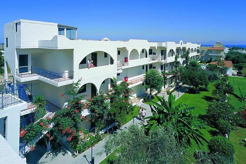 Maritime Hotel Apartments Petaloudes Buitenkant foto