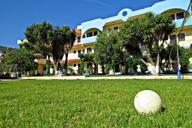 Maritime Hotel Apartments Petaloudes Buitenkant foto