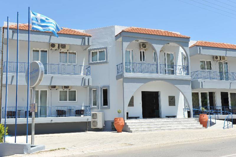 Maritime Hotel Apartments Petaloudes Buitenkant foto
